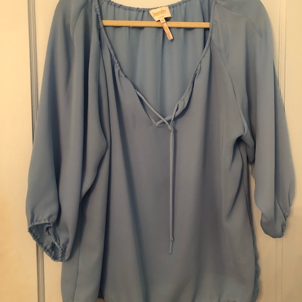 Laundry size xl light blue blouse